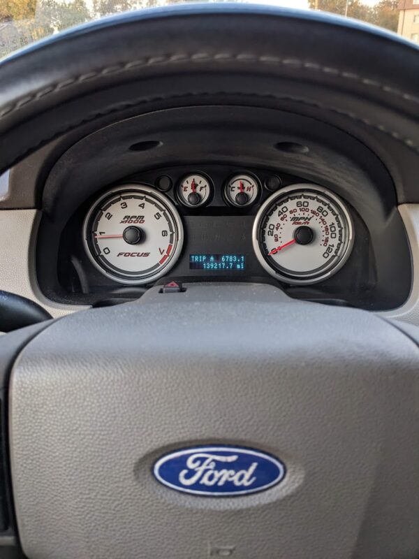 PXL_20251106_225041007