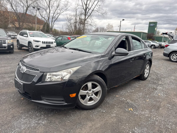 2014 Chevrolet Cruze 1LT's photo