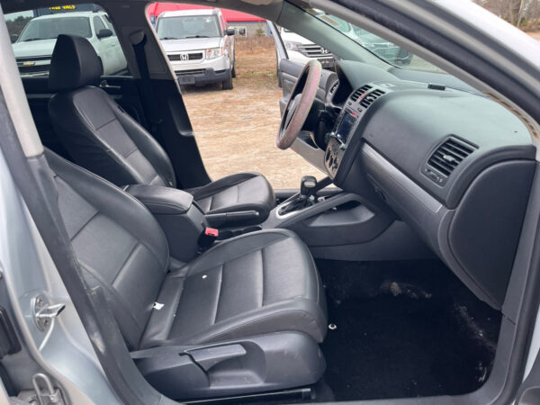 2oaiptk83r8v7vabq76k7rgrf1xd