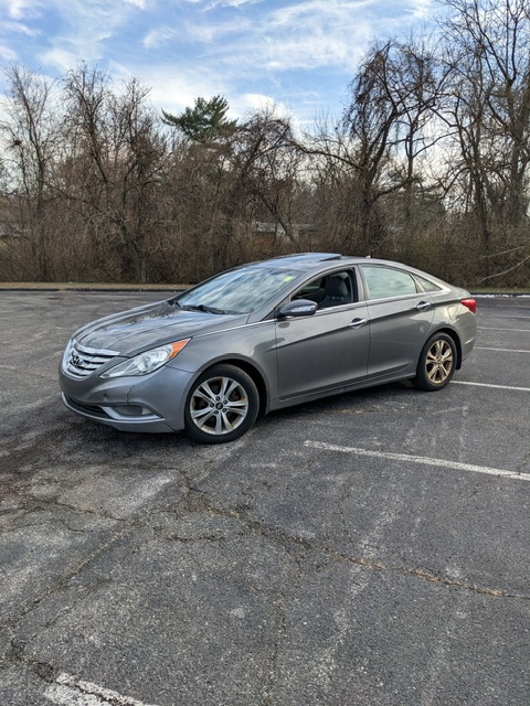 2011 Hyundai Sonata Limited's photo