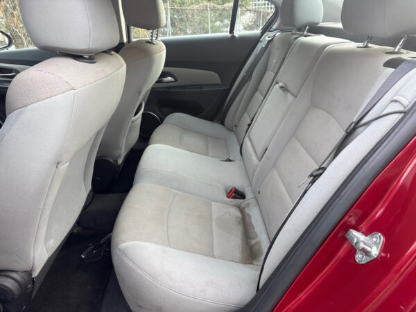 czwiqi1vd9z4h7e82p43de5ucz8m