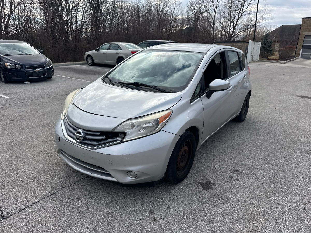 2015 Nissan Versa note SV
