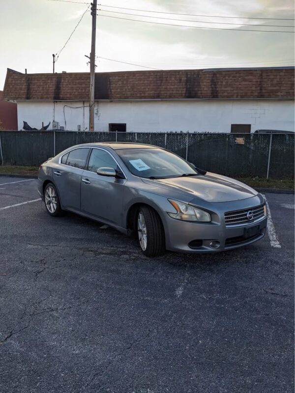 2009 Nissan Maxima 3.5 SV's photo